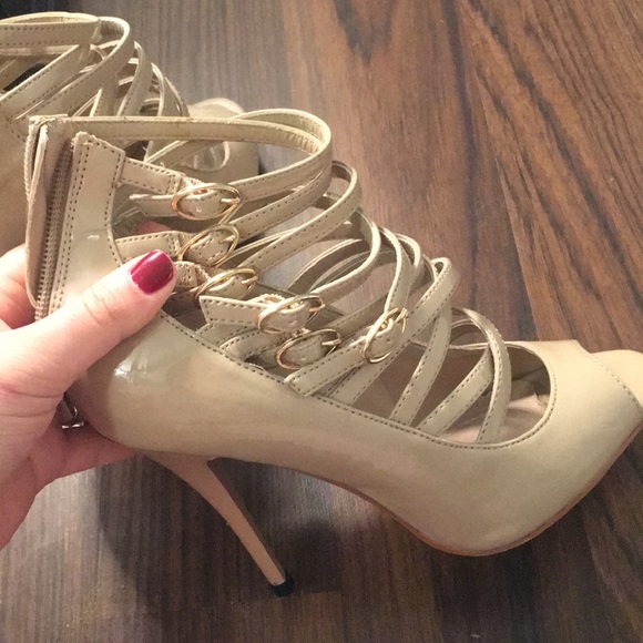 Steve Madden Raige Nude Strappy Peep-toe Pumps - Picture 4 of 4